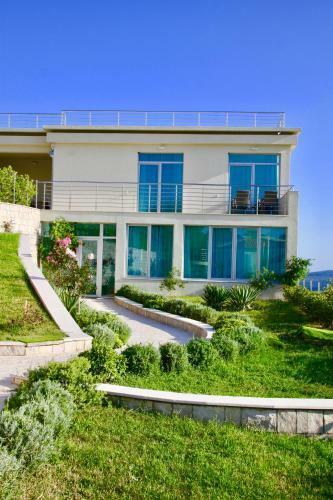 Apartments Eagle Eye Villa