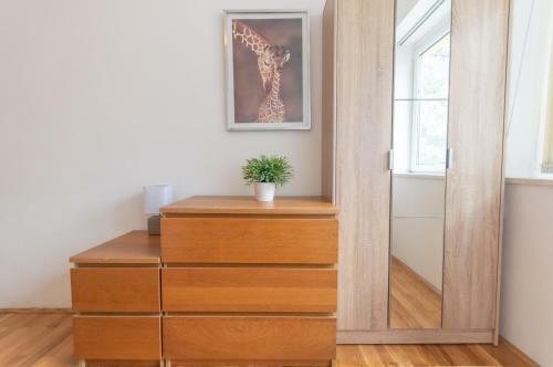 Modern Waterfront Apartment, Old Town Kotor