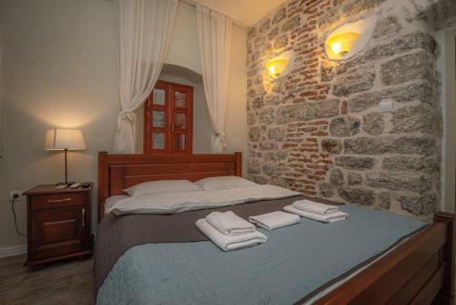 Hostal Antika Guesthouse