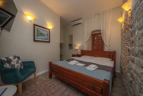 Hostal Antika Guesthouse