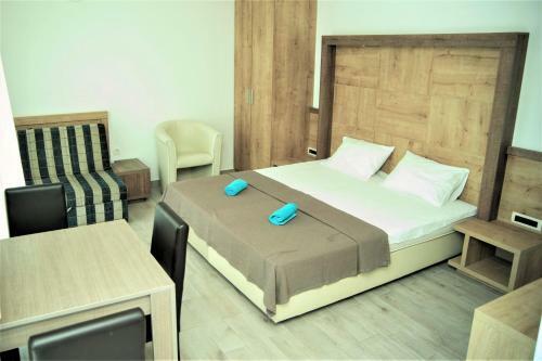Grejm Family Apartments