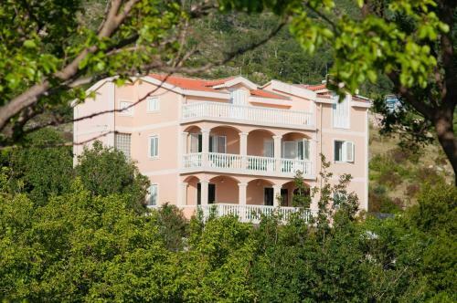 Apartamento Vila Skocidjevojka