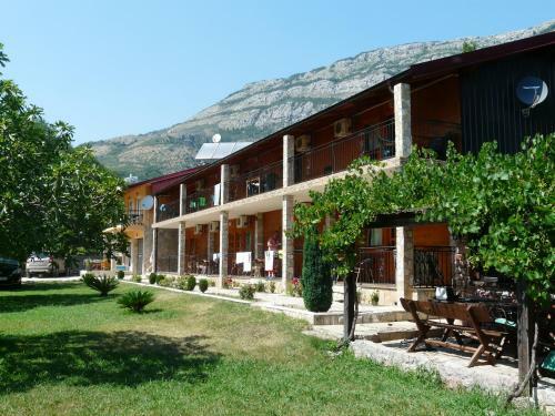 Hostal Guest House Jadran Pol