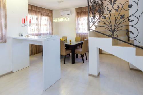 Opium Mar Apartments