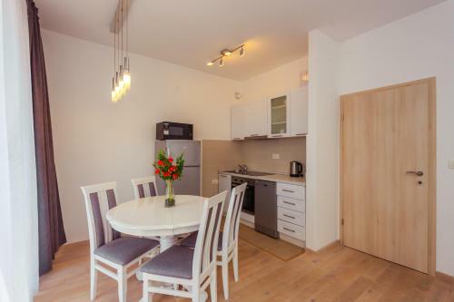 Opium Mar Apartments