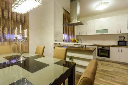 Opium Mar Apartments