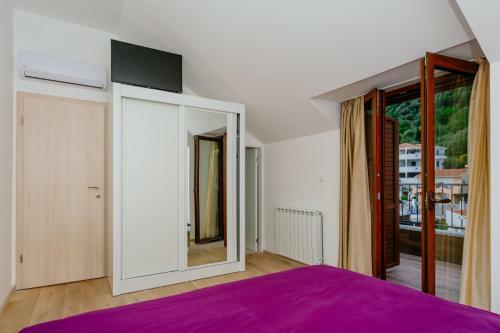 Opium Mar Apartments