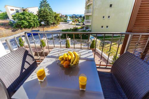Opium Mar Apartments