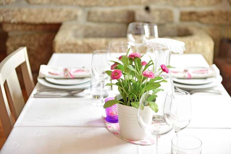 Hostal Solar Egas Moniz-charming House & Local Experiences