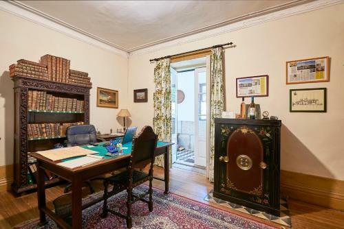 Hostal Outeiro Tu�as - Manor House