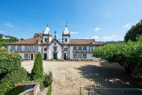 Hostal Outeiro Tu�as - Manor House