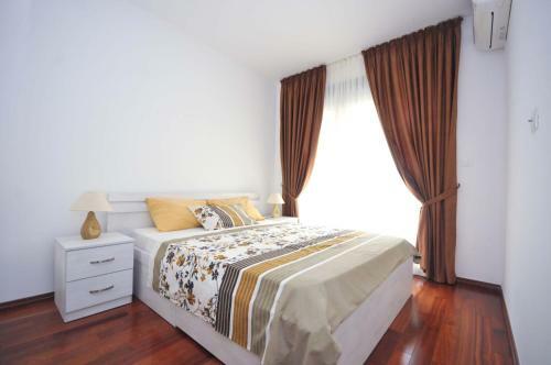 Seaside Apartments Petrovac