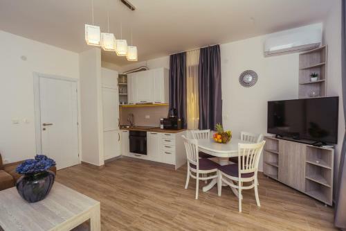 Apartments Monte Re