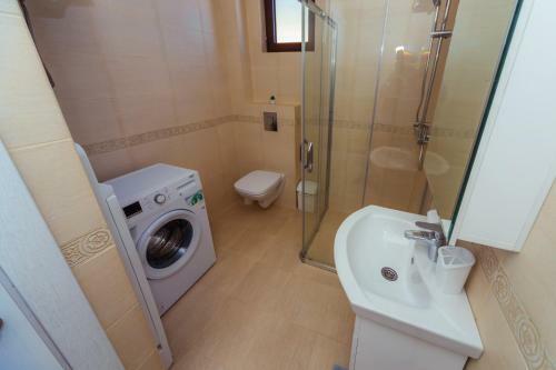 Apartments Monte Re