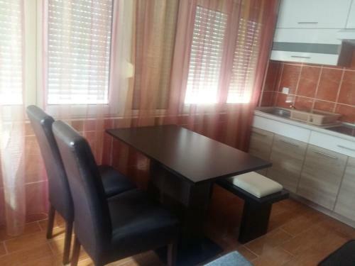 Lazar Apartments