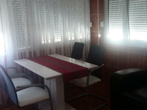 Lazar Apartments