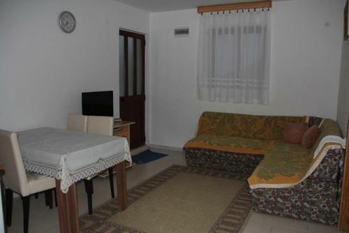 Apartments Villa Petrovac