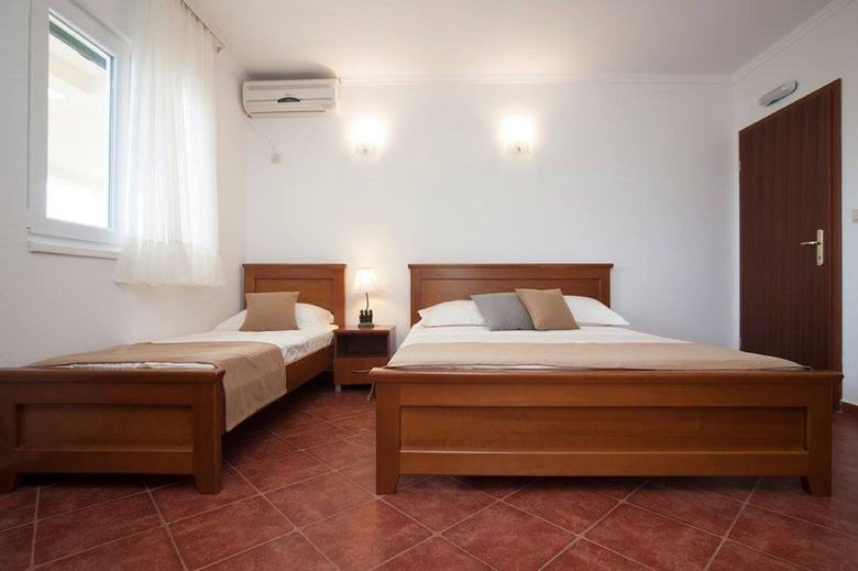 Hostal Guest House Medin