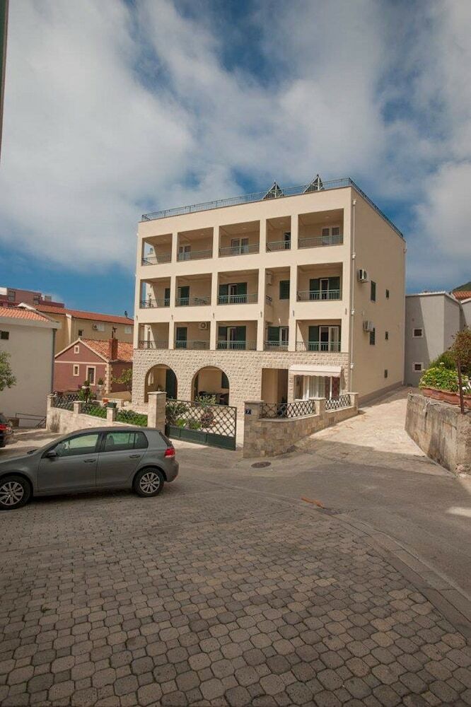 Hostal Guest House Medin