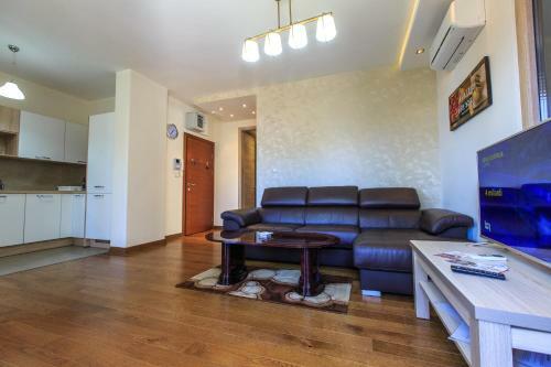 De Lux Apartments