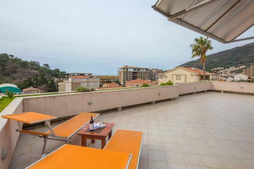 Petrovac Holiday Apartments
