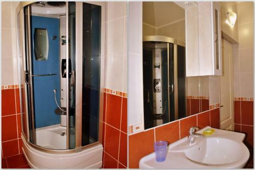 Apartments Villa-g Lustica
