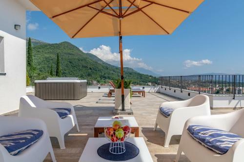 Line Apartment Lux Penthouse