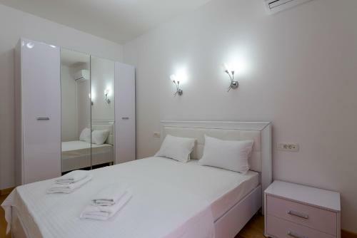 Aroma Apartments
