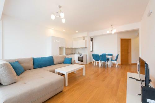 Aroma Apartments