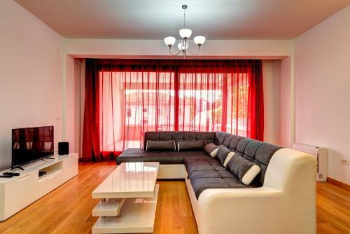 Aroma Apartments