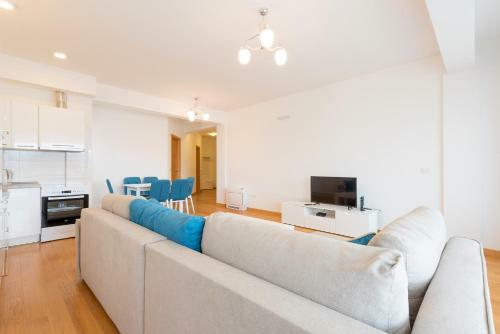 Aroma Apartments