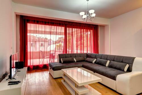 Aroma Apartments
