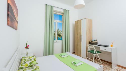 Hostal Riva Guesthouse