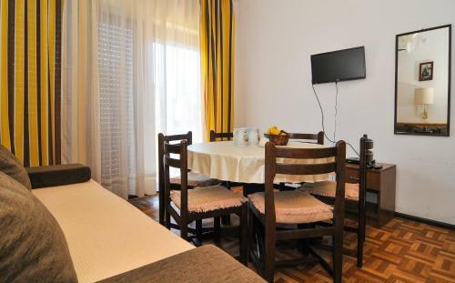 Hostal Guesthouse Lanca