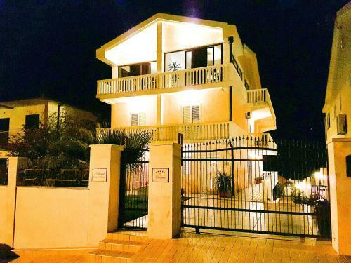 Apartments Danica