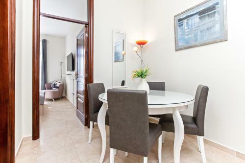 Apartments Isja