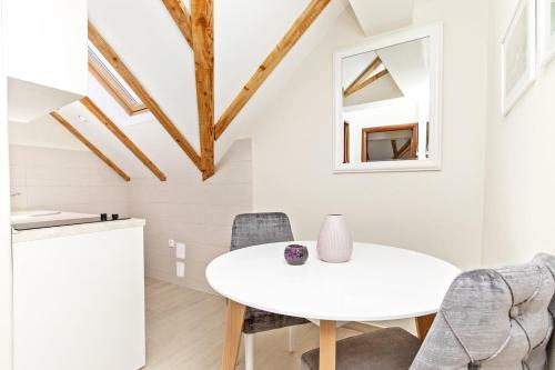Apartments Isja