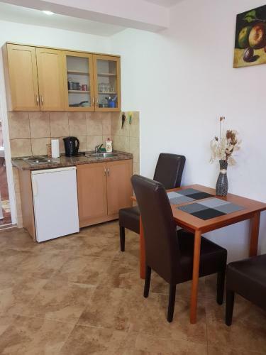 Apartments Jovan