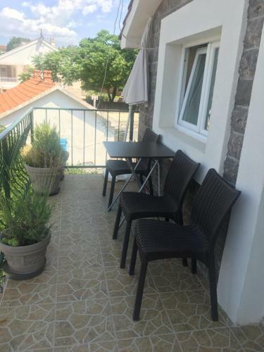 Studio Apartments Krasici