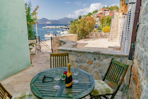Apartments Bigovo Veljic