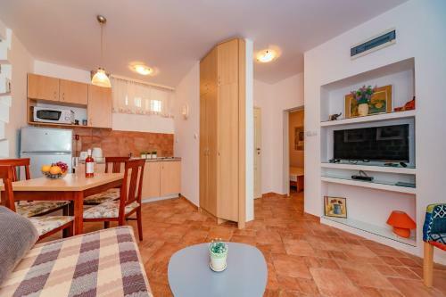 Apartments Bigovo Veljic