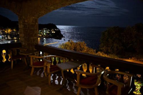 Hostal Villa Sara Guesthouse