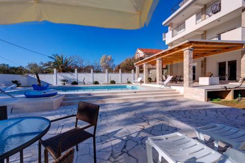 Villa Sandy Apartments