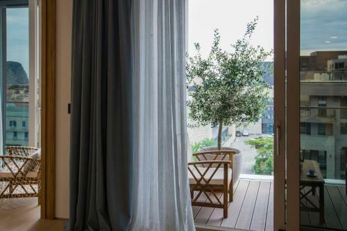 Leona Residences Apartment