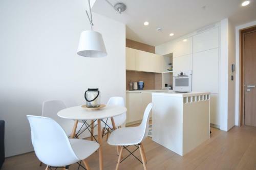 Leona Residences Apartment
