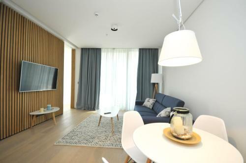 Leona Residences Apartment