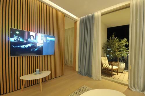 Leona Residences Apartment