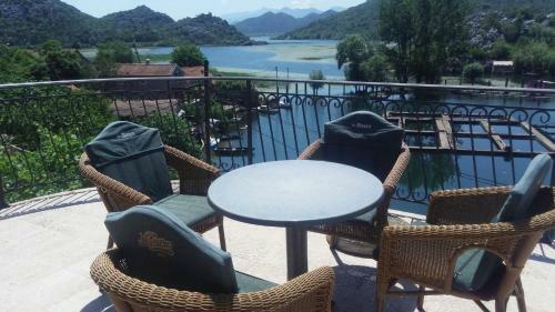 Skadar Lake - Karu? Apartments