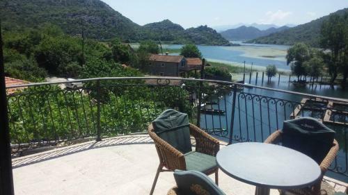 Skadar Lake - Karu? Apartments