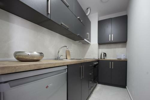 New Sunshine Apartments